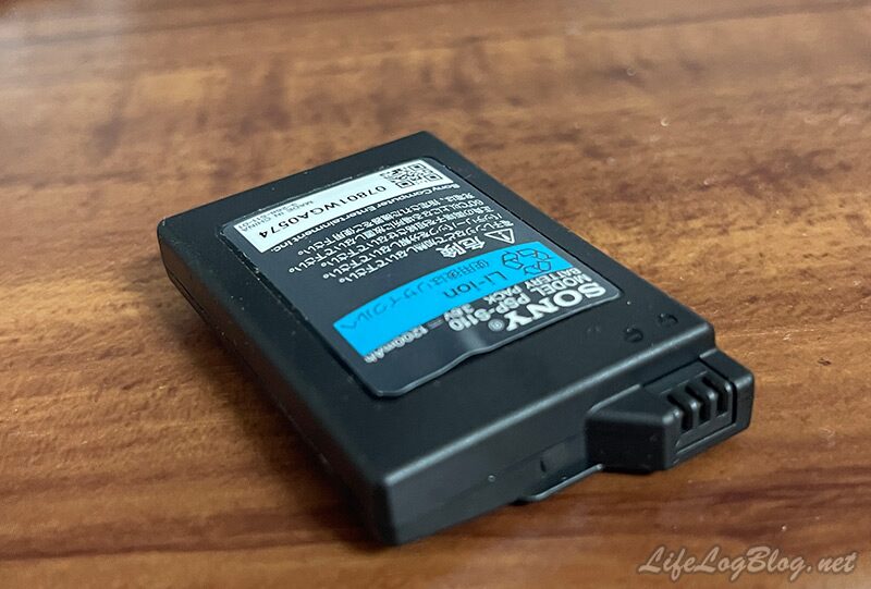 PSP放置していたらバッテリーが膨張していた