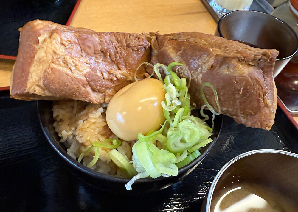 もつ煮込み食堂 みつ子 入間店